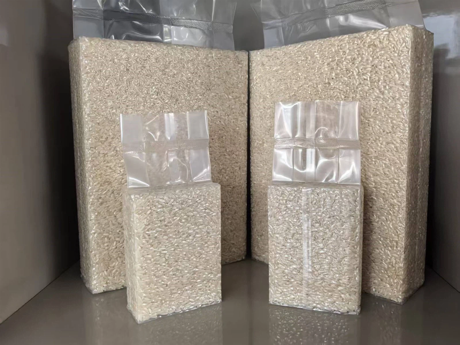 product-1600-12005kg Rice All-in-One Vacuum Packaging Machine product-1600-12005kg Rice All-in-One Vacuum Packaging Machine